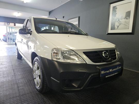 2021 Nissan NP200 1.6 A/C Safety Pack