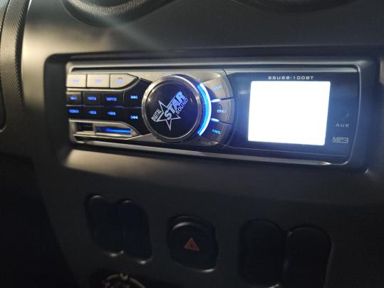 2021 Nissan NP200 1.6 A/C Safety Pack